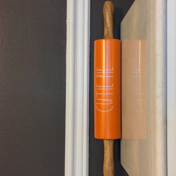 Rae Dunn Cutie Pie orange and white rolling pin NWT - Picture 2 of 4